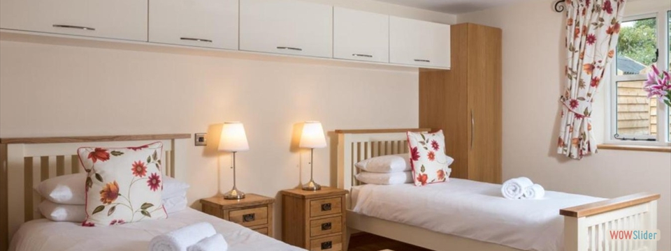 Twin Bedroom